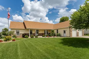 1218 6th St NW, Dodge Center, MN 55927 - Photo 1