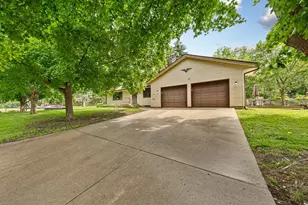 1024 4th Ave SE, Waseca, MN 56093 - Photo 1