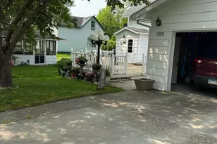 406 Roberts Ave NE, Warroad, MN 56763 - Photo 7