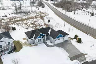 100 Schwinghammer Dr, Albany, MN 56307 - Photo 3