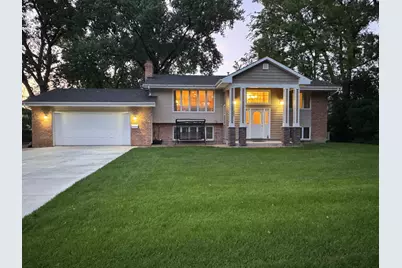 8000 Winnetka Heights Drive, Golden Valley, MN 55427 - Photo 1