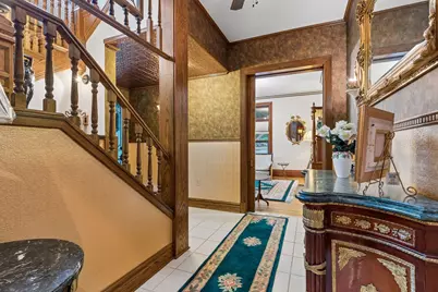 8 Bates Avenue, Saint Paul, MN 55106 - Photo 7