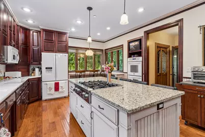 8 Bates Avenue, Saint Paul, MN 55106 - Photo 25