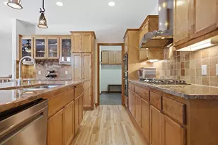 11656 Azure Ln, Inver Grove Heights, MN 55077 - Photo 9