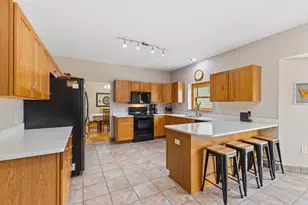 12470 W 270th St, Belle Plaine, MN 56011 - Photo 15