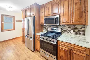 3649 Perry Ave N, Robbinsdale, MN 55422 - Photo 5