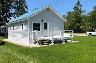 337 Main St N, Greenbush, MN 56726 - Photo 1