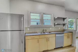 1036 12th St N, Fargo, ND 58102 - Photo 9