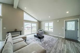 726 Dandrew Ln, Detroit Lakes, MN 56501 - Photo 17