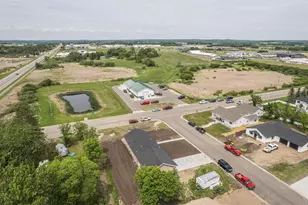 726 Dandrew Ln, Detroit Lakes, MN 56501 - Photo 9