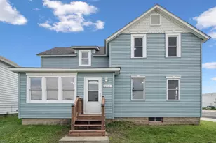 212 W Alden St, Arlington, MN 55307 - Photo 1