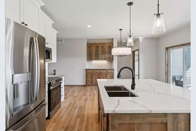 109 Vista Way, Waconia, MN 55387 - Photo 5