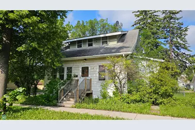 1602 11th Street N, Fargo, ND 58102 - Photo 1