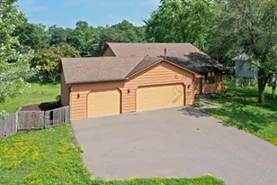 4290 Larch Pl N, Plymouth, MN 55442 - Photo 1