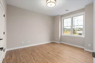 2467 Sydney Ln, Hudson, WI 54016 - Photo 7