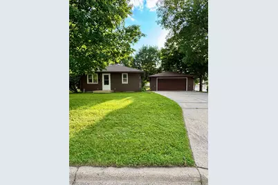 1116 S Whitford Street, Fergus Falls, MN 56537 - Photo 1