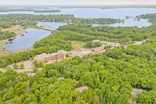 18995 Maple Ln, Deephaven, MN 55331 - Photo 23