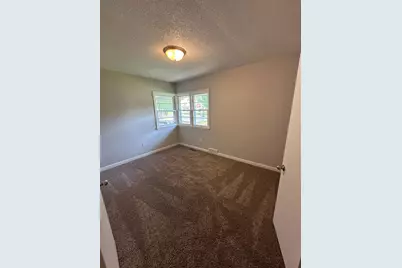 332 E Pleasant Avenue, Ellsworth, WI 54011 - Photo 15