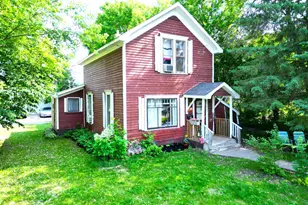 214 W Vasa Ave, Fergus Falls, MN 56537 - Photo 1