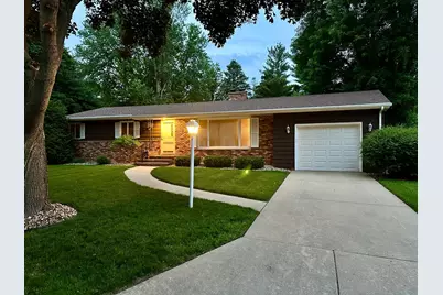 511 W Crawford Street, Luverne, MN 56156 - Photo 1