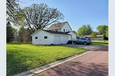 801 Greenwood Avenue, Tracy, MN 56175 - Photo 5