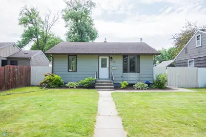 350 15th Avenue S, Fargo,  58103 - Photo 1