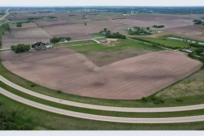 000 240th St, Waverly, IA 50677 - Photo 1