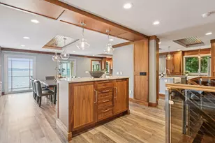 17870 Breezy Pt Rd, Wayzata, MN 55391 - Photo 9