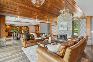 17870 Breezy Pt Rd, Wayzata, MN 55391 - Photo 5