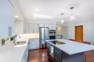 1070 Jefferson Ave, Saint Paul, MN 55105 - Photo 1