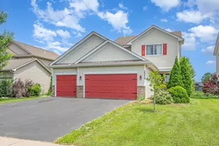 29259 Wildwood Rd, Chisago City, MN 55013 - Photo 1