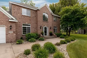 712 Falcon Ct, Sartell, MN 56377 - Photo 3