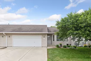 1040 Primrose Ln, Waconia, MN 55387 - Photo 1