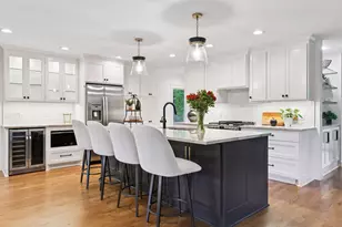 3930 Cottage Ln, Minnetonka, MN 55305 - Photo 3