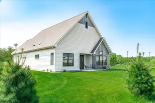 2356 Sydney Ln, Hudson, WI 54016 - Photo 3