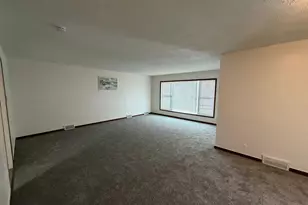 1319 Kandiyohi Ave SW, Willmar, MN 56201 - Photo 9