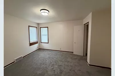 1319 Kandiyohi Avenue SW, Willmar, MN 56201 - Photo 3