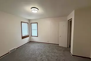 1319 Kandiyohi Ave SW, Willmar, MN 56201 - Photo 3