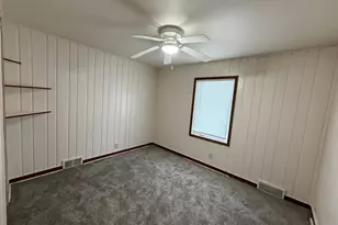 1319 Kandiyohi Ave SW, Willmar, MN 56201 - Photo 7