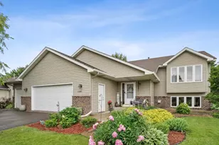 21089 Ibis Ave, Lakeville, MN 55044 - Photo 1