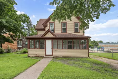 324 N Holcombe Avenue, Litchfield, MN 55355 - Photo 1
