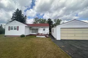 21 Glen Cir, Babbitt, MN 55706 - Photo 1