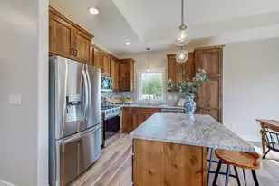 509 Golfview Ave, Zumbrota, MN 55992 - Photo 5