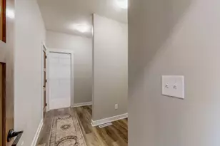 509 Golfview Ave, Zumbrota, MN 55992 - Photo 17