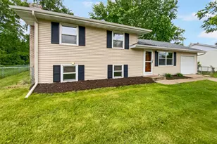 8337 80th St S, Cottage Grove, MN 55016 - Photo 1