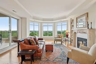 8301 Creekside Cir, Bloomington, MN 55437 - Photo 1