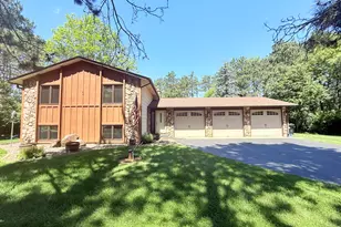 7829 Lois Ln, Circle Pines, MN 55014 - Photo 1