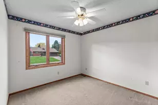 2800 Zanzibar Ln N, Plymouth, MN 55447 - Photo 13