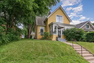 190 Annapolis St E, West Saint Paul, MN 55118 - Photo 1