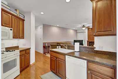 755 Hickory Way #2, Lake City, MN 55041 - Photo 7